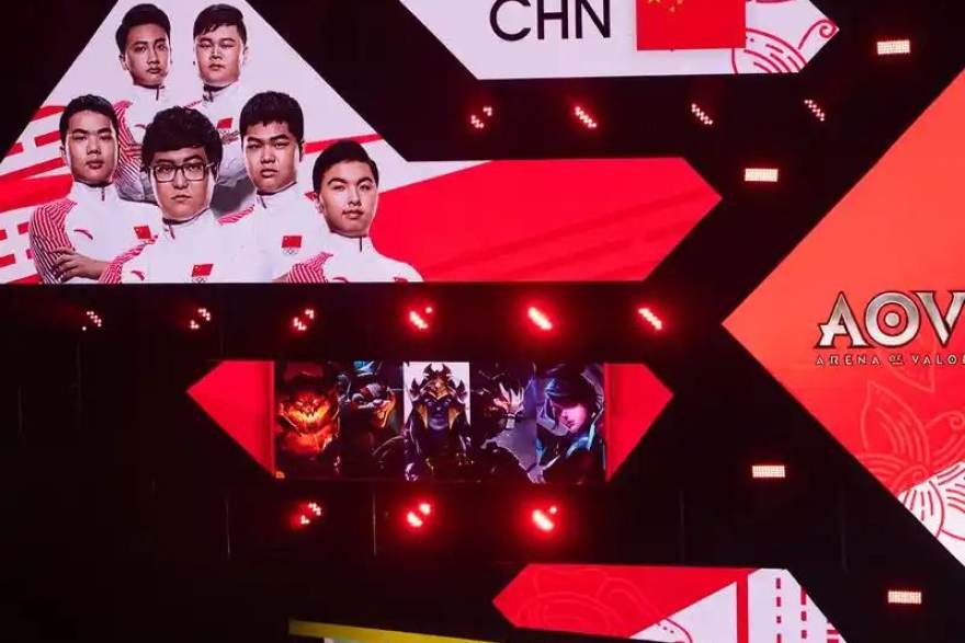 秋冬跑鞋怎么选不踩坑？2026年缓震与保暖趋势前瞻